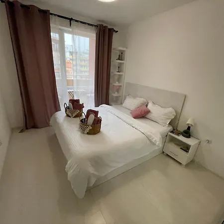 Delux 2 - модерен до стария град и източната порта アパート